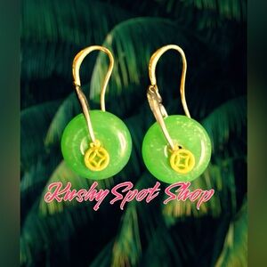 NWOT✨🧧🎋🐲🐉💚✨ Green Jade Lucky Coin 🧧🪙✨ Titanium GP 2Tone Gold/Silver Hook✨
